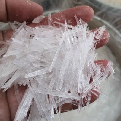 คุณภาพ  99.5% L Dl Pure Menthol Crystals CAS 89-78-1 Natural Food Additive โรงงาน