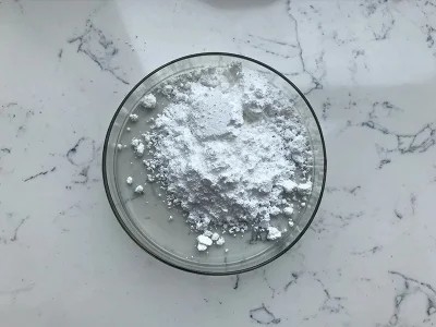 ขนาดใหญ่ Allantoin Powder สําหรับการใช้ในเครื่องสําอางและยา CAS No. 97-59-6