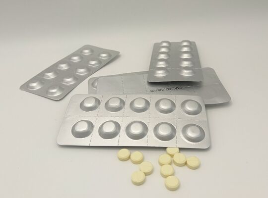คุณภาพดี GS-441524 แท็บเล็ตแมว 20mg 40mg 50mg 60mg สําหรับการสนับสนุนการจัดการ FIP