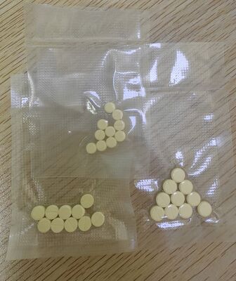 GS-441524 พรีเมียม แบล็อกทางปาก 20mg 40mg 50mg 60mg สําหรับการสนับสนุนแอนติไวรัสแมวและโปรแกรมดูแล FIP